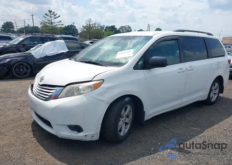 2015 Toyota Sienna Le 8 Passenger from USA, damaged, VIN 5TDKK3DC4FS554110